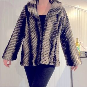 Women’s Medium Brown Faux Fur Jacket